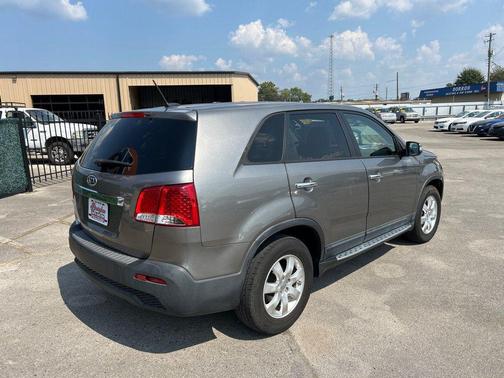 2013 Kia Sorento LX