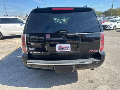 2014 GMC Yukon XL Denali