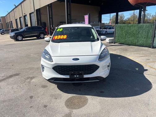 2020 Ford Escape Titanium