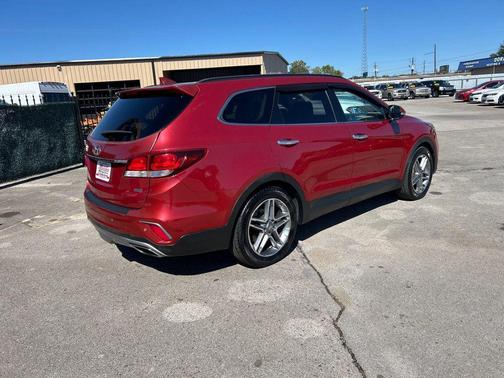 2017 Hyundai SANTA FE SE Ultimate