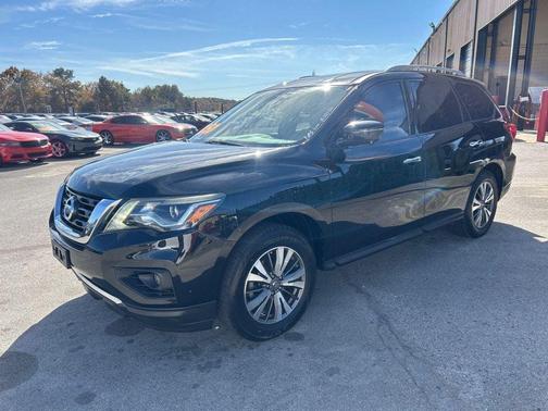 2018 Nissan Pathfinder SL