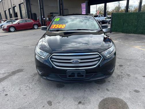 2018 Ford Taurus SE