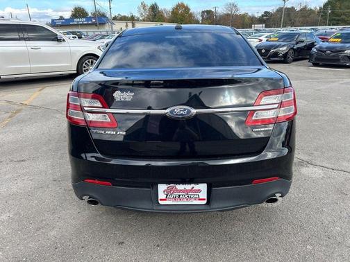 2018 Ford Taurus SE
