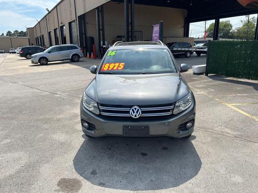 2016 Volkswagen Tiguan SE