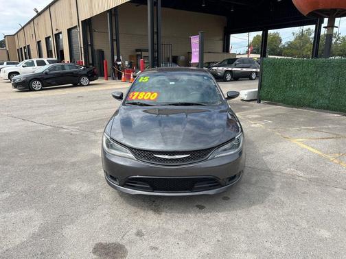 2015 Chrysler 200 S