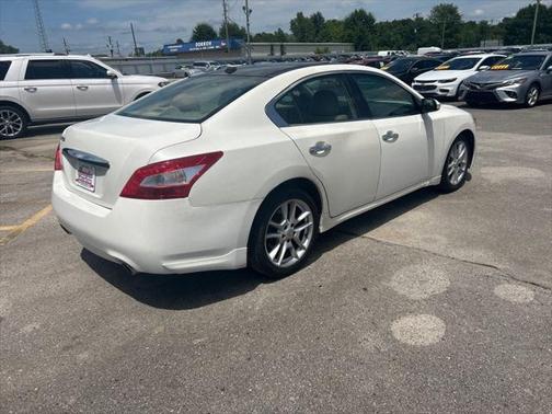 2011 Nissan Maxima SV