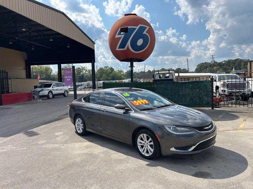 2016 Chrysler 200 Limited