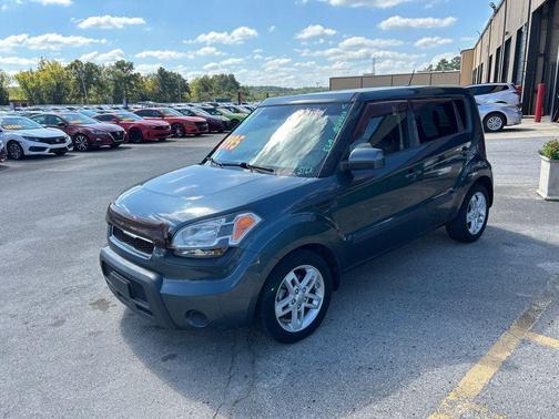 2011 Kia Soul +
