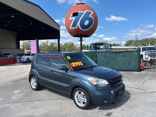 2011 Kia Soul +