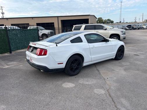2013 Ford Mustang V6