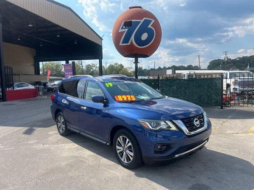 2019 Nissan Pathfinder SV