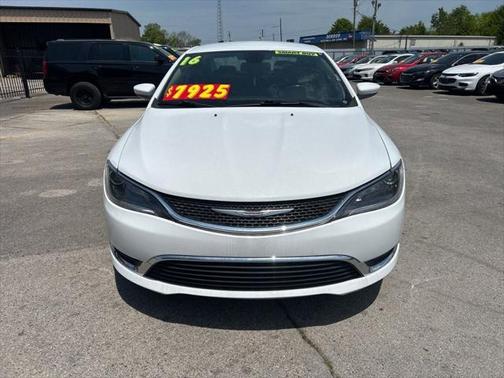 2016 Chrysler 200 Limited