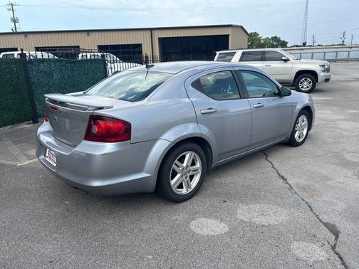 2014 Dodge Avenger SE