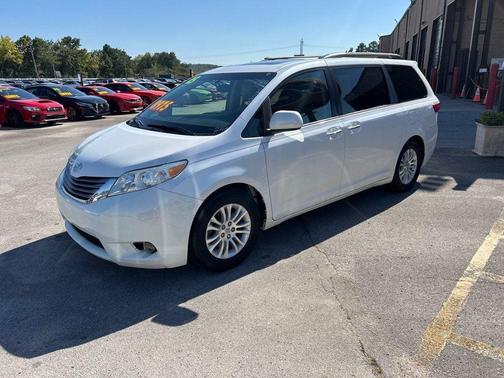 2015 Toyota Sienna XLE
