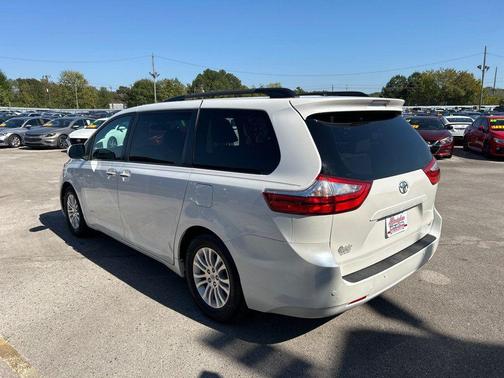 2015 Toyota Sienna XLE