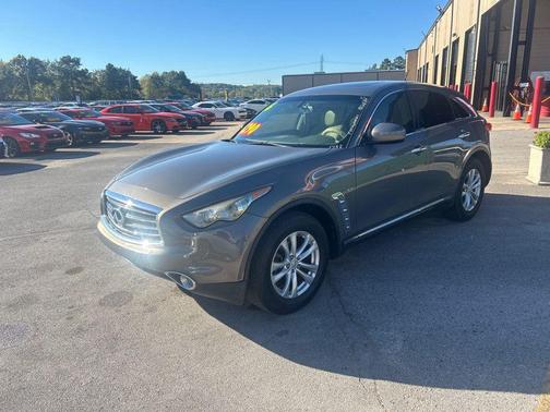 2016 INFINITI QX70 Base