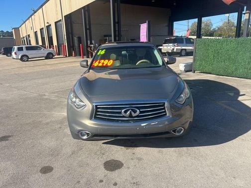 2016 INFINITI QX70 Base