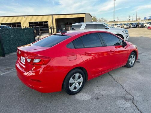 2016 Chevrolet Cruze LS Auto