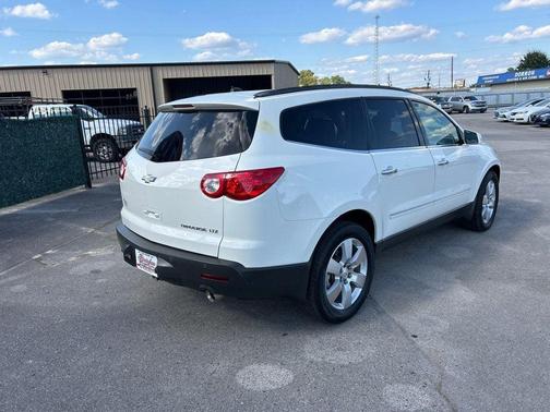 2011 Chevrolet Traverse LTZ