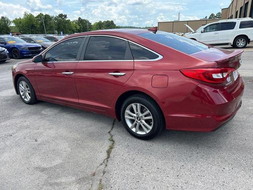 2016 Hyundai SONATA SE