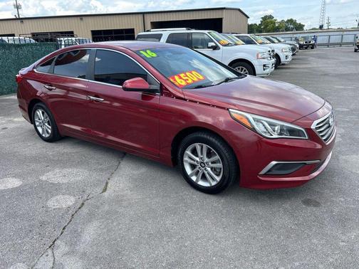 2016 Hyundai SONATA SE