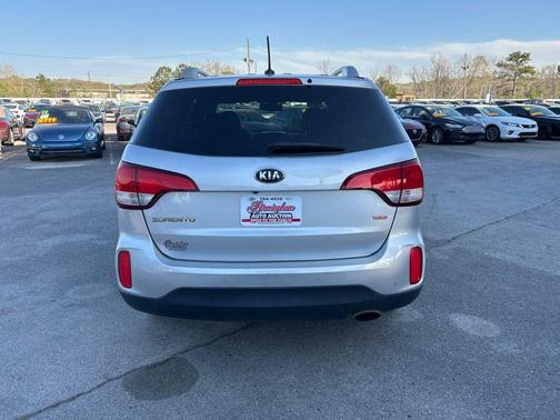 2015 Kia Sorento LX