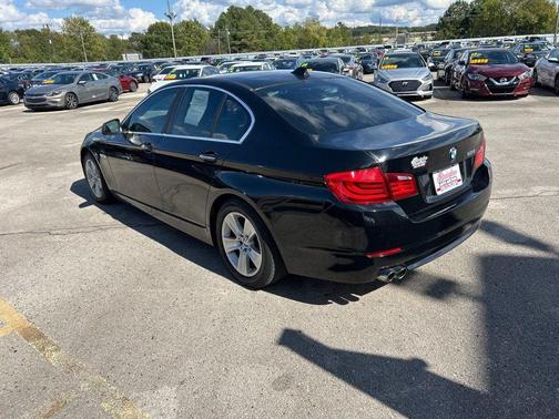 2011 BMW 528 528i