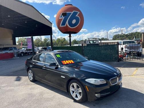 2011 BMW 528 528i