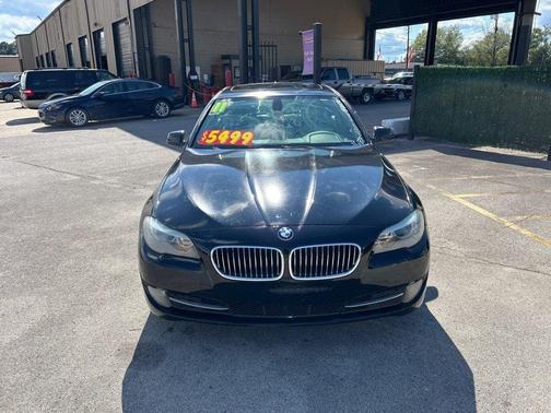 2011 BMW 528 528i