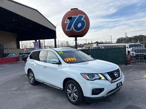 2019 Nissan Pathfinder FWD SL