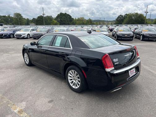 2015 Chrysler 300 Limited