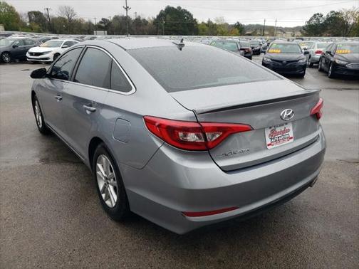 2017 Hyundai SONATA SE