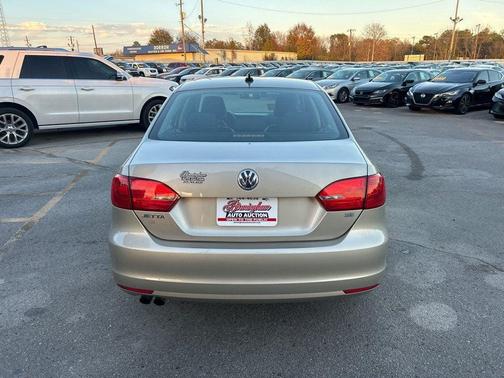 2014 Volkswagen Jetta Auto SE