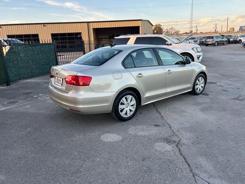 2014 Volkswagen Jetta Auto SE