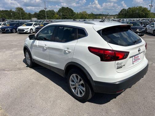 2017 Nissan Rogue Sport SV