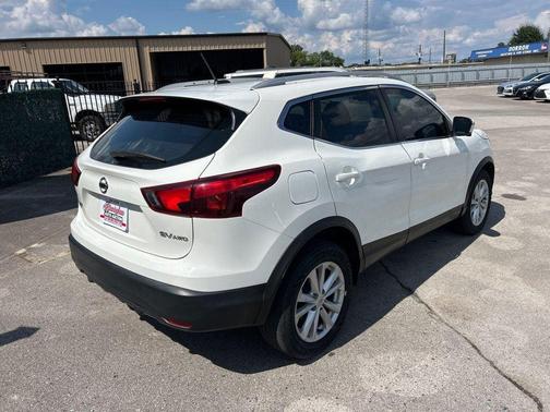2017 Nissan Rogue Sport SV
