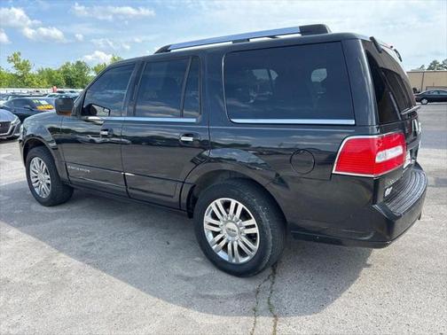 2014 Lincoln Navigator Base