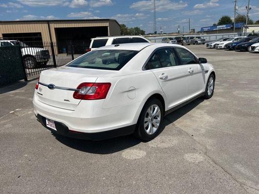 2012 Ford Taurus SEL