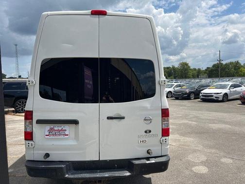 2014 Nissan NV Cargo NV2500 HD SV V8