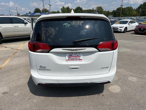 2020 Chrysler Pacifica Limited