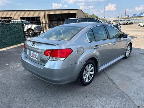 2011 Subaru Legacy Premium