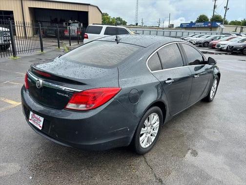 2013 Buick Regal Premium 1