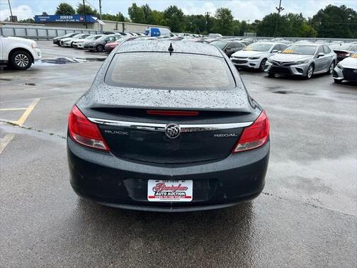 2013 Buick Regal Premium 1