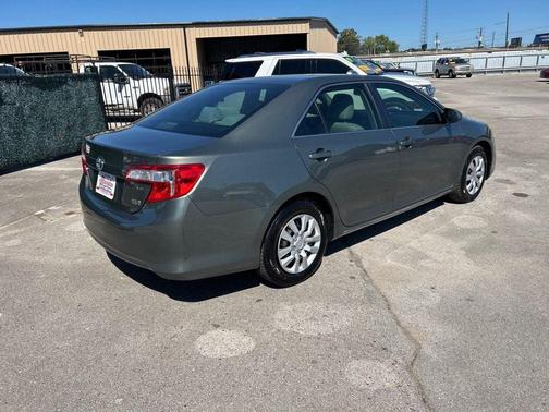 2012 Toyota Camry Hybrid LE