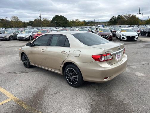 2013 Toyota Corolla LE