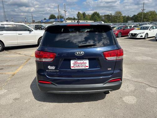 2017 Kia Sorento LX