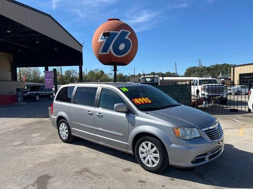 2014 Chrysler Town & Country Touring