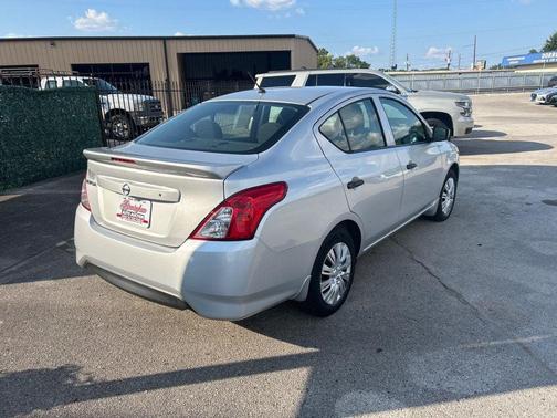 2018 Nissan Versa 1.6 S+