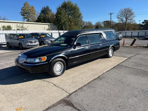 2001 Lincoln Town Car Executive