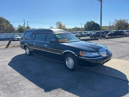 2001 Lincoln Town Car Executive